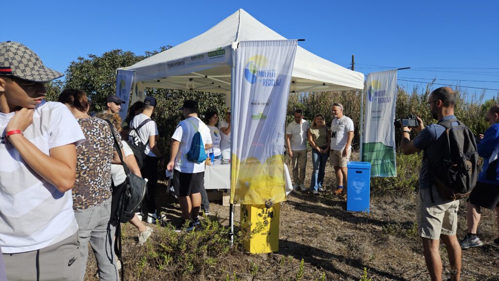 Carpa de Ecoembes sobre el reciclaje