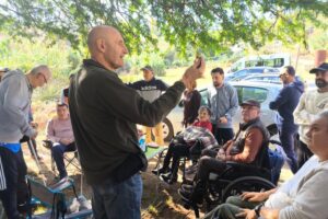 Charla sobre el anillamiento a usuarios de COCEMFE