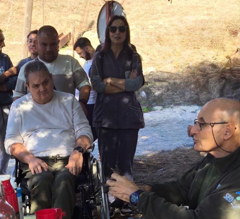 El anillador experto José Navarrete explica sobre el anillamiento científico